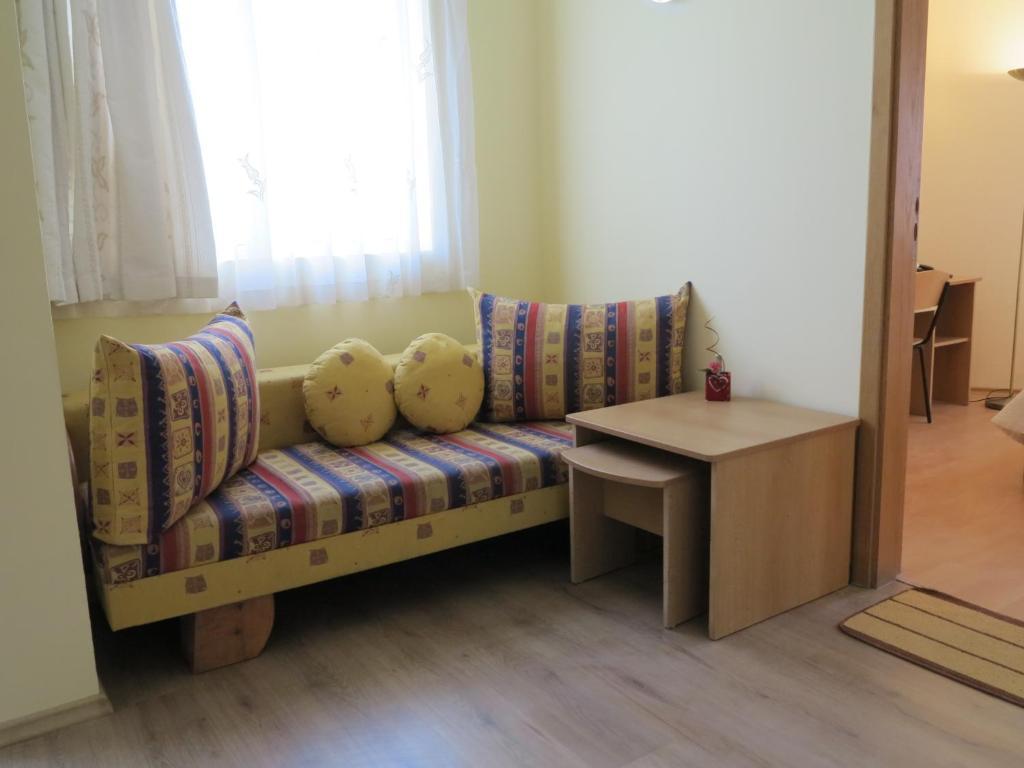 Solaris Apartments Saints Constantine and Helena Bilik gambar