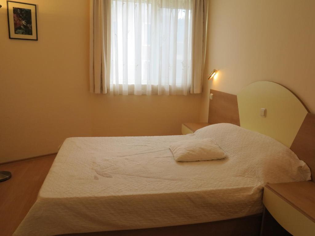 Solaris Apartments Saints Constantine and Helena Bilik gambar